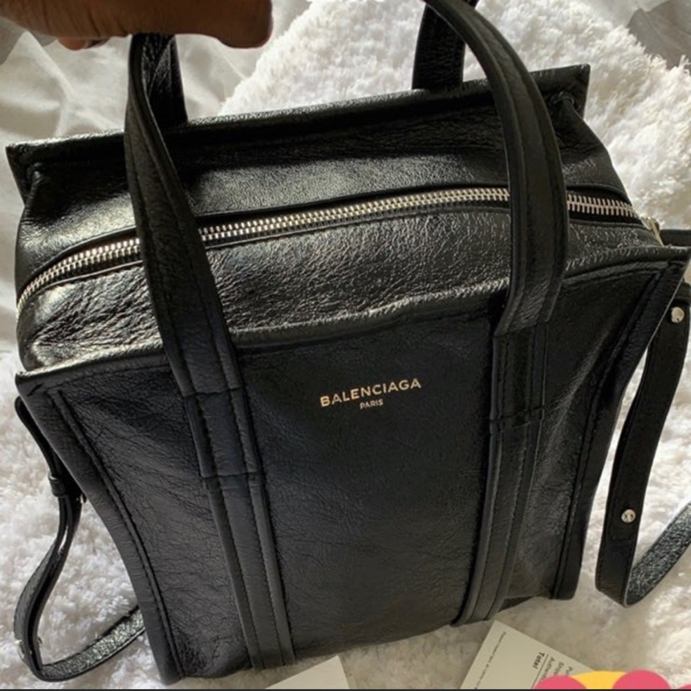 balenciaga bazar shopper xs